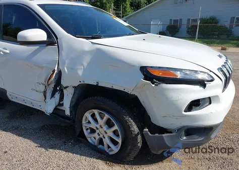 2016 Jeep Cherokee Latitude z USA, uszkodzony, nr VIN 1C4PJMCB7GW371955